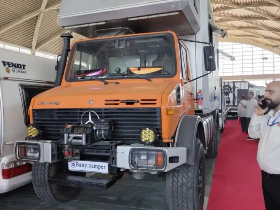 کامیون بنز یونیماگ هیرو به عنوان کمپر